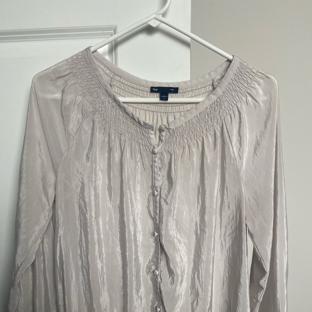 Gap silver/gray metallic long sleeved blouse